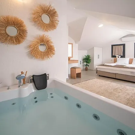 Villa Leona - 5 Bedroom In