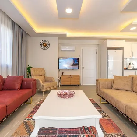 Villa Leona - 5 Bedroom In *