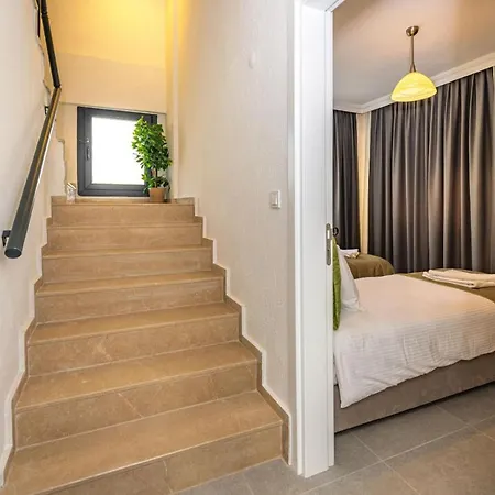 Leona - 5 Bedroom In Villa Fethiye