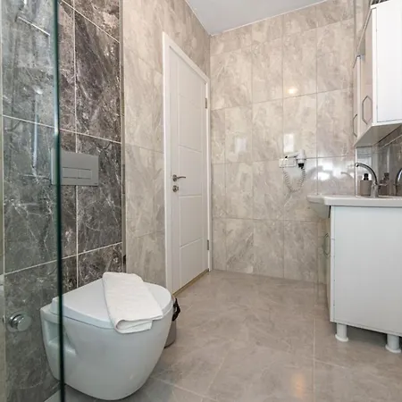 Leona - 5 Bedroom In * Fethiye