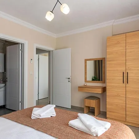 Leona - 5 Bedroom In Villa Fethiye